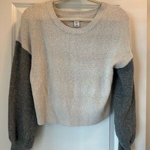 Boutique grey sweater